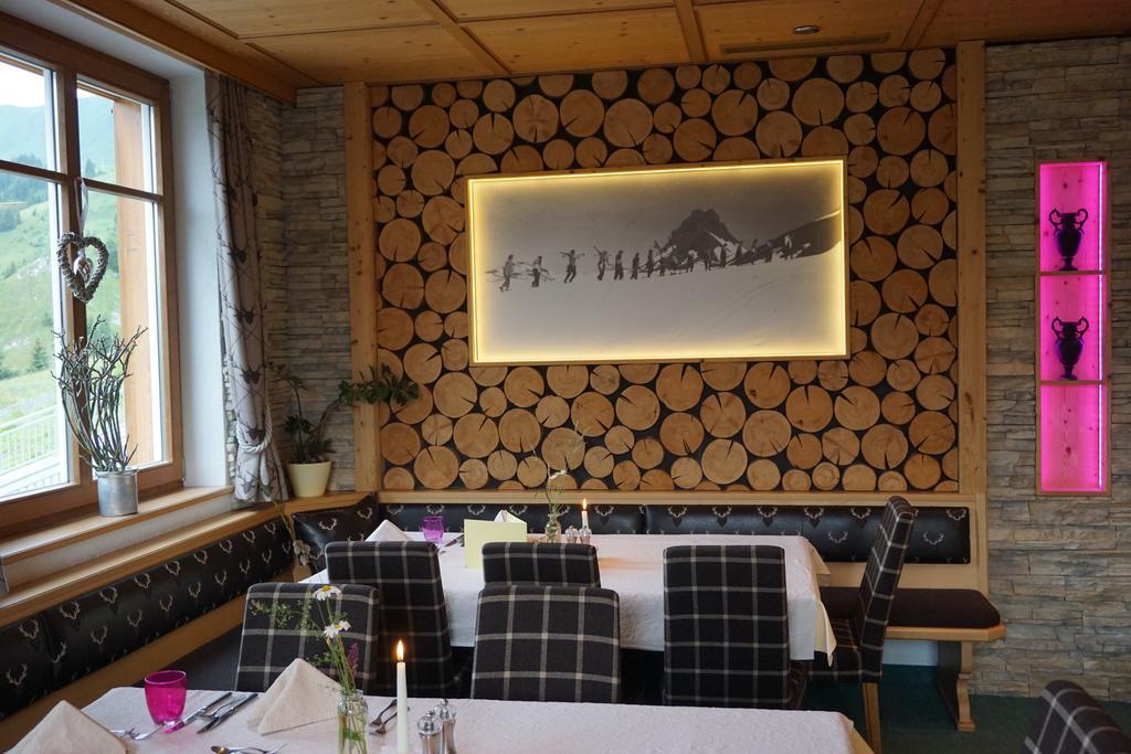 Hotel Walisgaden Superior Damuels Bagian luar foto