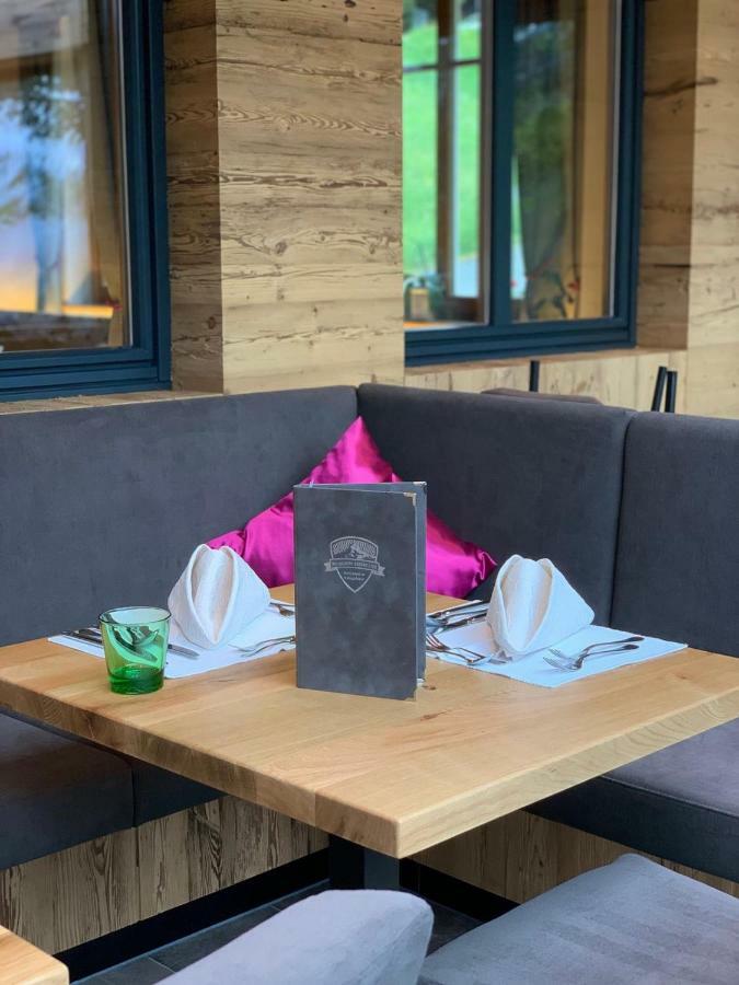 Hotel Walisgaden Superior Damuels Bagian luar foto